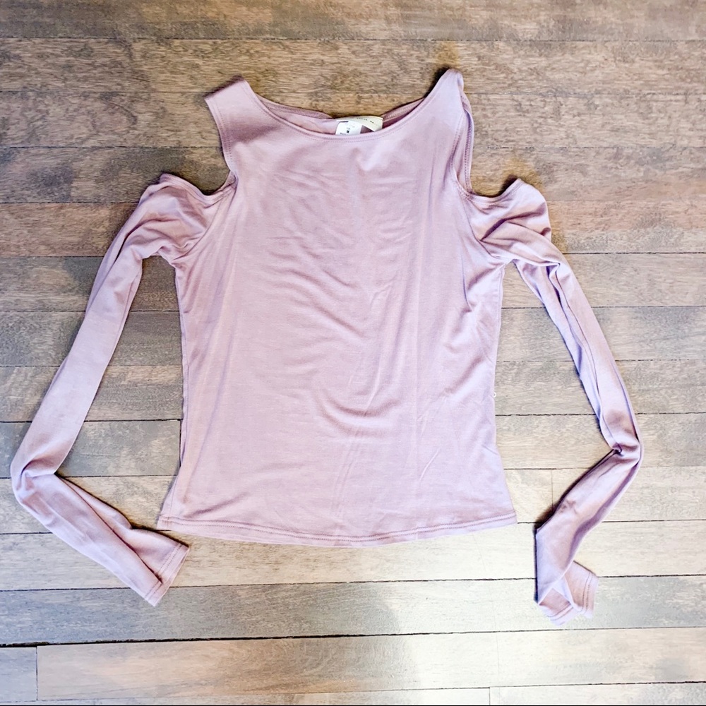 Mauve cold shoulder shirt